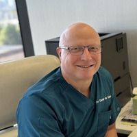 Dr Daniel De Viana - Breast & Endocrine Surgeon, Founder of Queensland Breast Care Centre